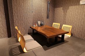 You can enjoy your meal calmly ♪ It is a spacious private room! Please use it!