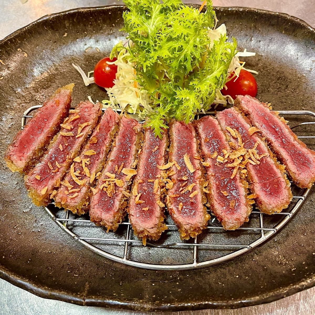 A 5-minute walk from Beppu Station! A completely private room for a banquet ◎ Standing behind Beppu Station [Beppu Beef Cutlet Waraiya]
