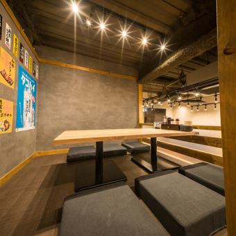 距离JR滨松站北口步行约7分钟！宽敞的包间可容纳4人！当天也可预约！最适合即兴的酒会！