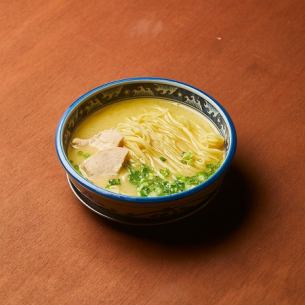 鶏ラーメン 小