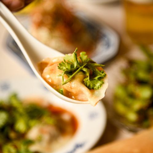 こだわりの水餃子も豊富♪