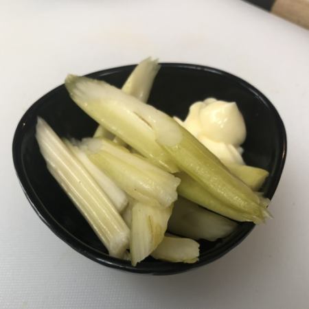 Recommended! Lightly pickled celery