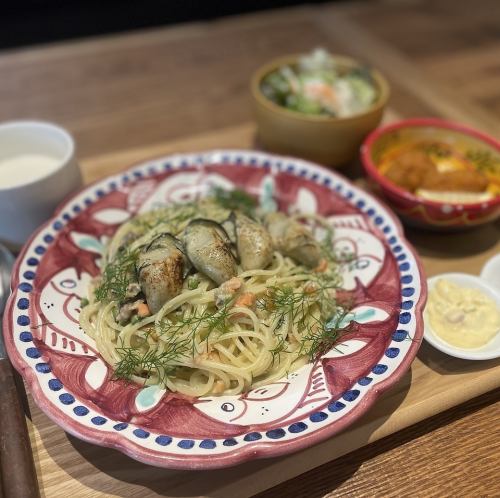 平日限定ランチお得なセットメニュー