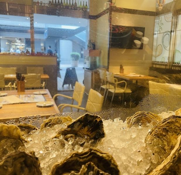 The stylish interior is perfect for dates, group dates, and girls' nights out. We also offer message plates for birthdays! Celebrate anniversaries at our restaurant! We are taking thorough measures to prevent infection, such as ventilation and disinfection, so please feel free to visit us anytime!