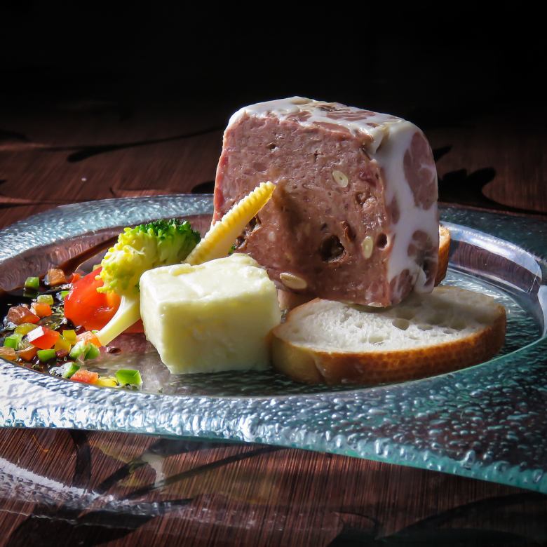 Black pork pate and apple butter