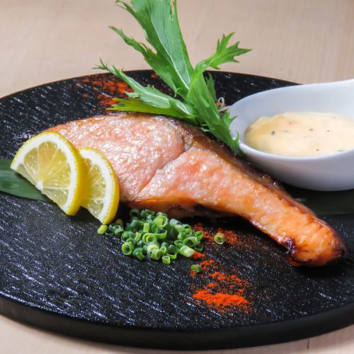 Coho salmon grilled with salt koji and tartar sauce