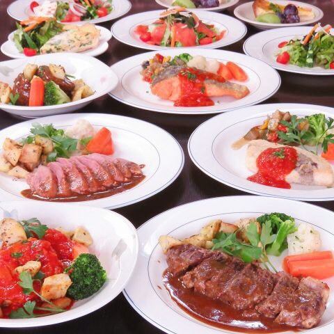 厳選素材にシェフ自慢の料理と明るい空間、共に楽しいひと時をどうぞ。