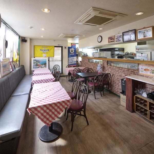 差し込む天然の照明が最高の心地よさを演出。自慢の料理と共に、心地よい雰囲気も満喫♪周りを気にせず宴会が楽しめる貸切は10名様～最大24名様まで可能です！いつもとは一味違う≪ジャンルで宴会≫などいかがですか？歓送迎会をはじめとした各種食事会や家族の団欒まで、様々なシーンにご利用いただけます◎