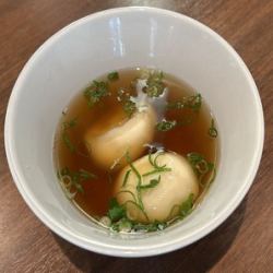 [Dim sum] Boiled dumplings with oden broth