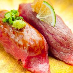 A5 rank Wagyu beef roasted meat sushi (Sankan)