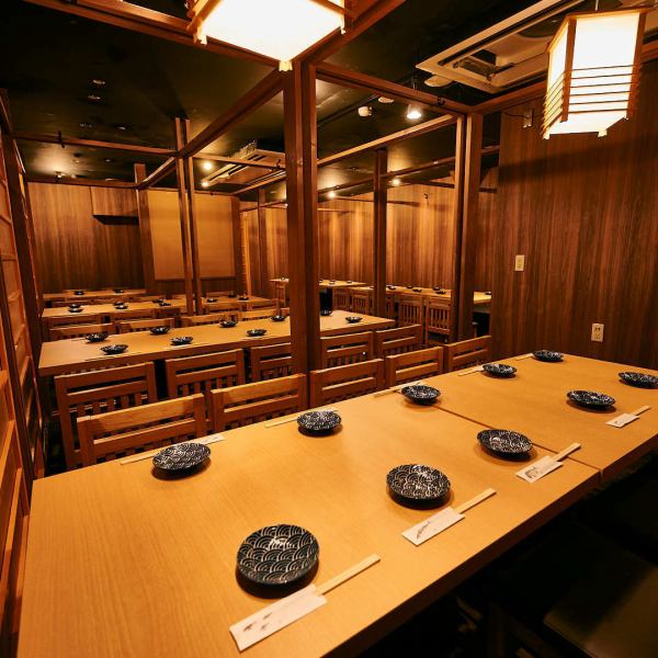 ◆貸切承ります◆最大50名様までご対応可能な広々お席!!貸切は150名様まで御利用頂けます。各種ご宴会ご相談もお気軽にお問い合わせくださいませ。 )【旬の炉端焼きと産直鮮魚を47都道府県の銘柄日本酒で 完全個室 黒潮 品川本店】