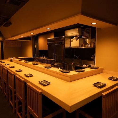 和モダンな雰囲気の店内