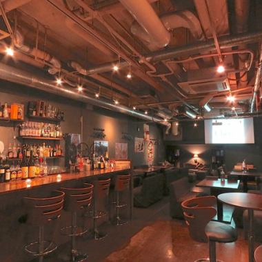 本格的なバーカウンター、５０名様まで対応のレストランソファーフロア、完全個室のVIP個室を完備！少人数の女子会から、合コン、誕生日会、大人数の会社の飲み会や結婚式２次会の貸切パーティーまで、すべてお任せください！