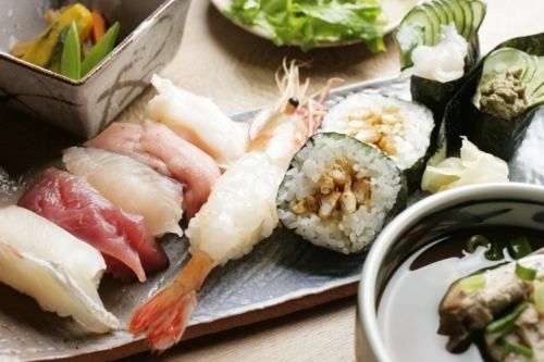 特選日本海にぎり寿司（10貫と浜汁付）