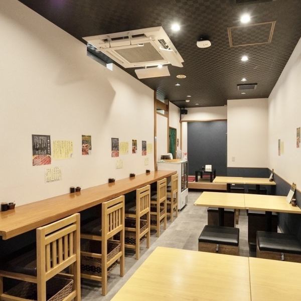【鰻に没入する場所がここに】リラックスできる空間で、温かいうな重、それに合うアルコールを楽しみながら、日常の疲れを癒してください。満足できるお食事時間を提供します。自分のご褒美、家族との祝いや、特別な日にも最適です。ぜひ、お気軽にお越しください！暖かい食事をご用意してお待ちしております。