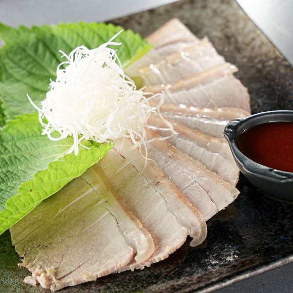 [Very popular!!] Authentic Tsuruhashi steamed pork 1,628 yen (tax included)