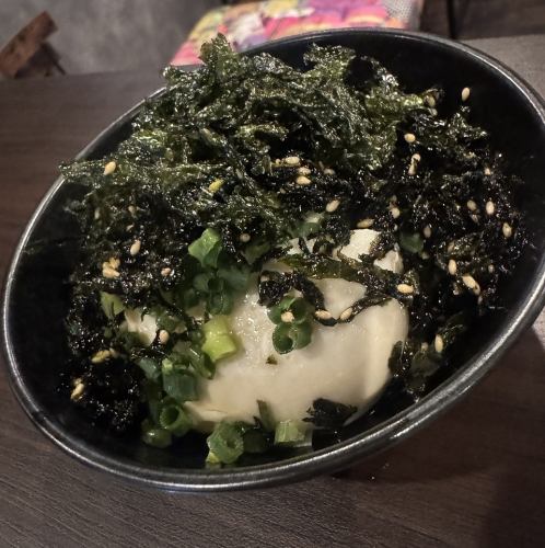 麻油香味的鹹涼豆腐