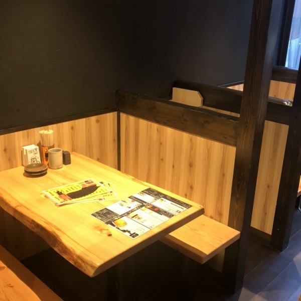 We have prepared a large number of table seats for a small number of people! Delicious yakiton in the beautiful new store ♪ Recommended for entertaining and dating! 1 minute walk from Yaesu station and access is excellent! So please feel free to contact us!