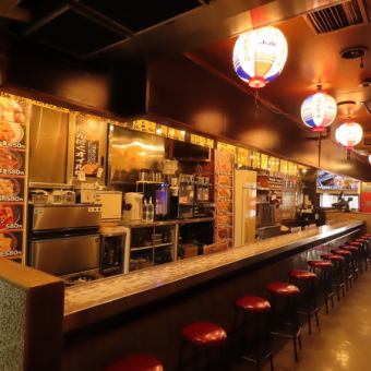 【カウンター席：13席】
