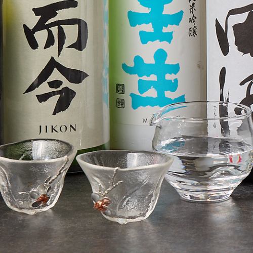 全国の日本酒を常備40種類以上！あなた好みが見つかる♪