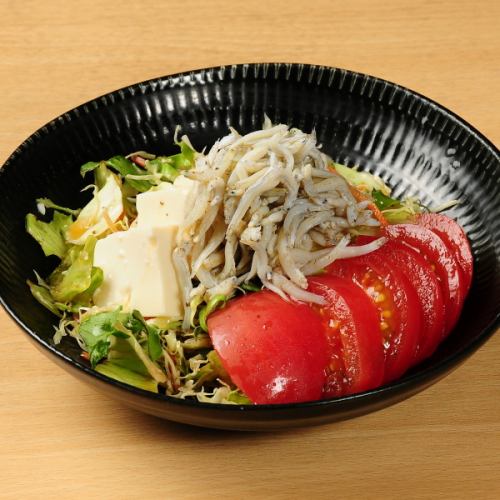 極太しらすと豆腐のサラダ