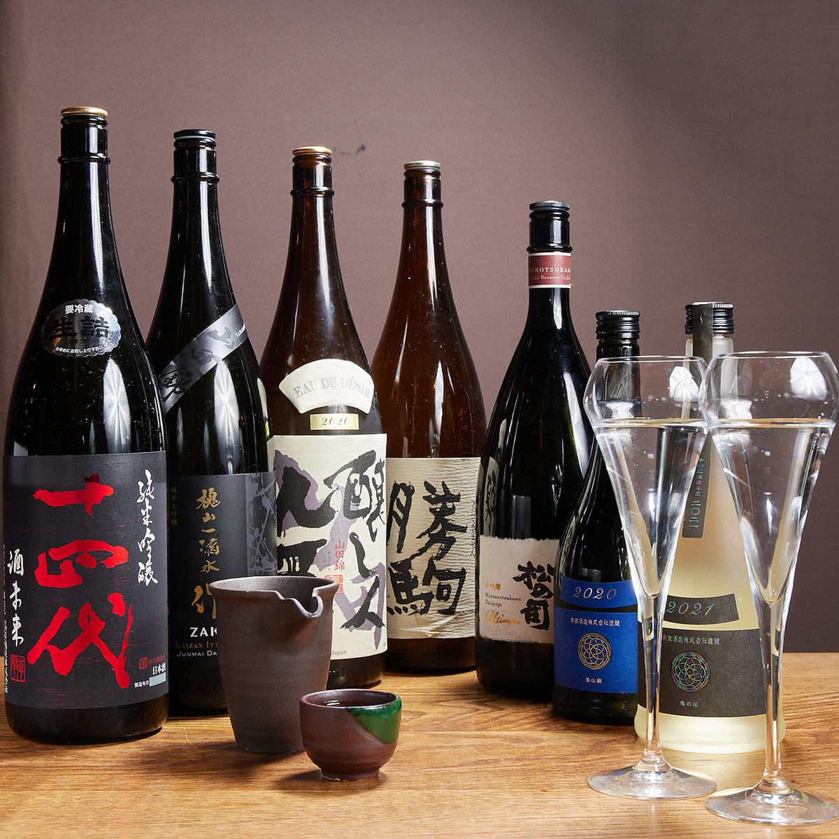 Weekdays only! Charcoal-grilled course with all-you-can-drink carefully selected sake for 3,300 JPY (incl. tax)