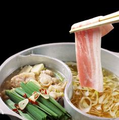 ”夏だって食べる意味がある”ぶあいそのもつ鍋としゃぶしゃぶ
