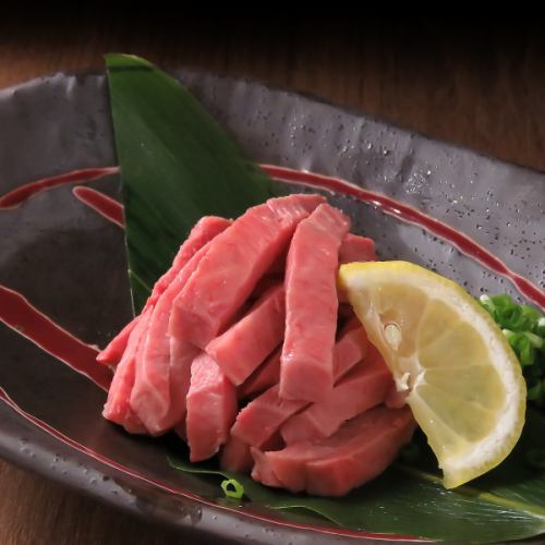  【極上珍味◎】とろける食感！飛騨牛低温調理 極トロユッケ 1650円(税込)