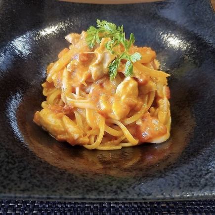 《11:00-15:00》【生パスタランチ】サラダ、パン、ドリンク付き！1000円（税込）