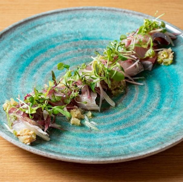旬の食材を使用した『本日のカルパッチョ』