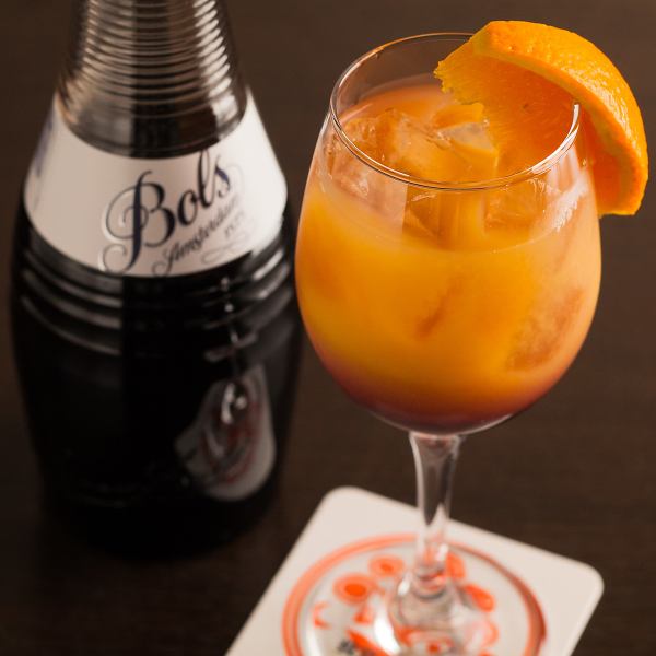 【ジン・カクテル・ノンアルまで揃う幅広いドリンクで誰でも楽しめる一軒】各種600円(税込)~