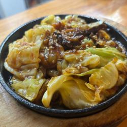 鉄板ホルモン焼き