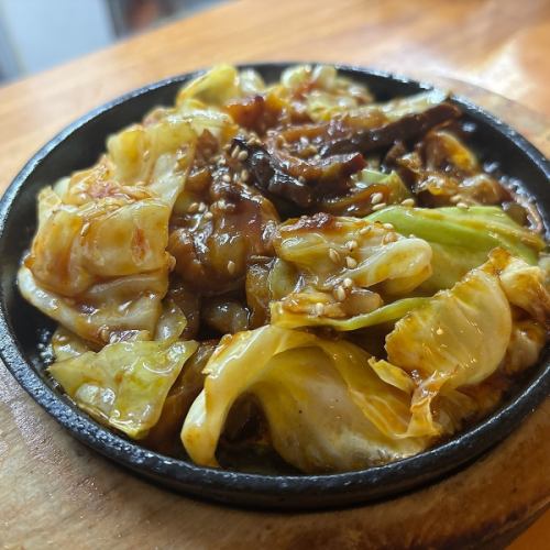 鉄板ホルモン焼き