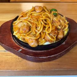鉄板ナポリタン