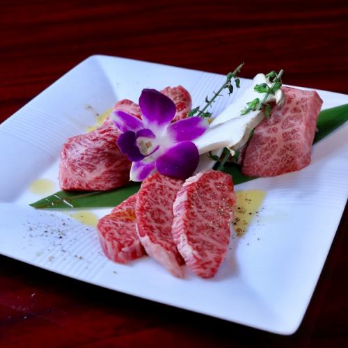 Most popular! Assortment of 3 Japanese beef