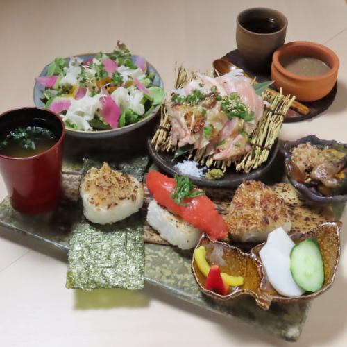 手仕込み発酵 焼とりあお季の焼おにぎりランチ