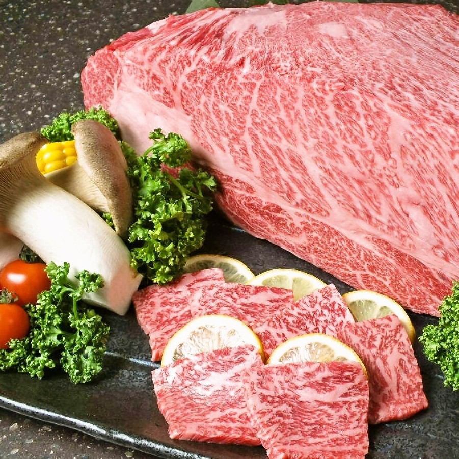 Commitment to meat! 150-minute all-you-can-eat and drink special course ⇒ 5,500 JPY (incl. tax)