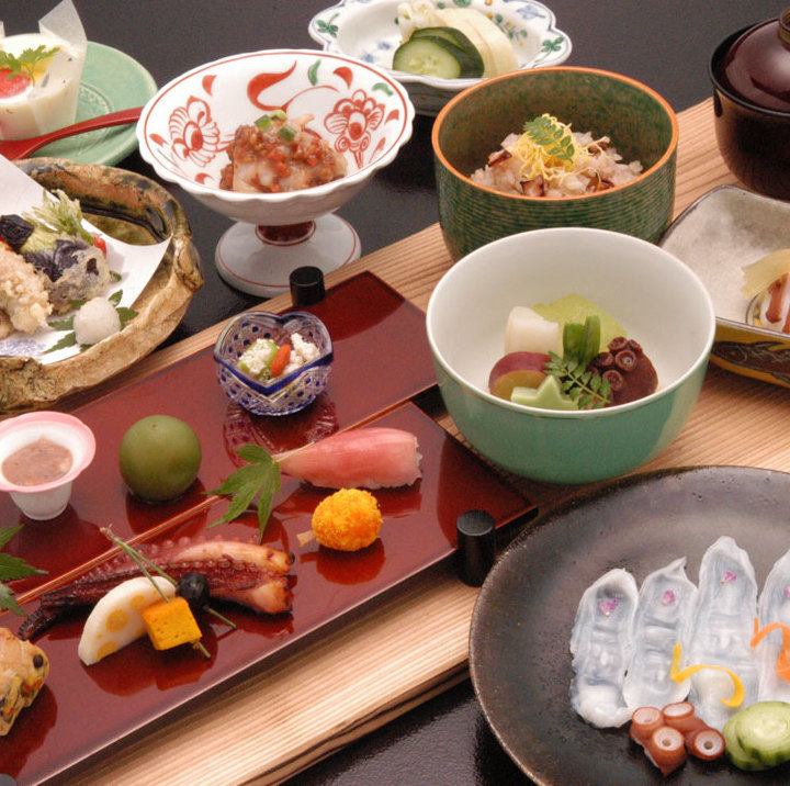 老舗旅館『人丸花壇』ではお昼の宴会も賜っております♪