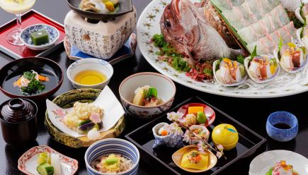 <时令怀石料理配鲷鱼和章鱼（明石）> 鲷鱼刺身和鲷鱼章鱼时令怀石料理配清汤