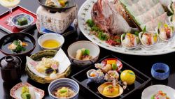 全鱼刺身和汤怀石料理配鲷鱼和章鱼（明石）