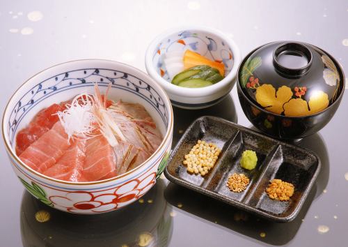 Honmaguro-zuke 碗（配肥金枪鱼）