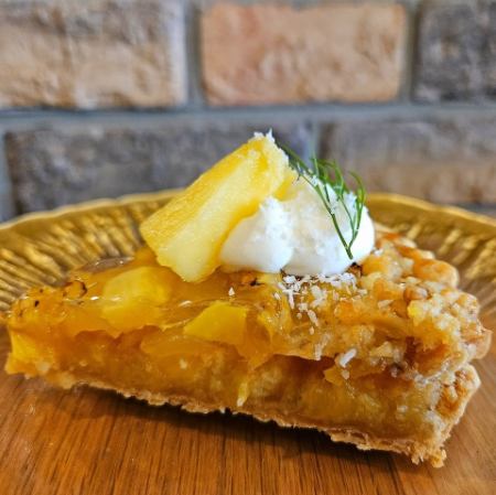 焼きパインのタルト