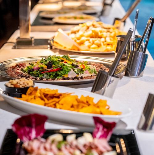 采用大量新鲜食材制成