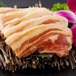 国産ブランド豚カルビ