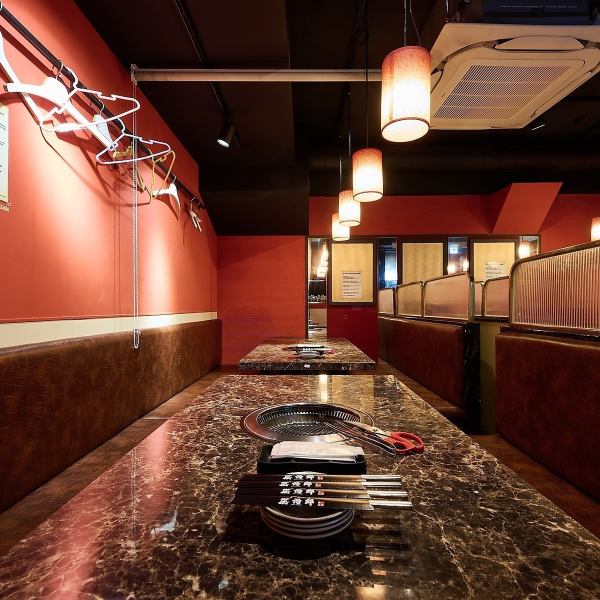 【各種ご宴会に最適☆】会社宴会やイベント打上げ、仲間達との飲み会など様々なシーンでご利用ください♪女子会やカップルにもおすすめ出来る清潔感溢れる店内☆洗練され落ち着いた雰囲気が自慢。少人数から中人数での焼肉宴会もお楽しみいただけます。ぜひご利用ください！渋谷/食べ放題/焼肉