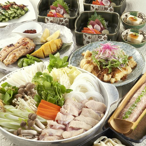 [鸡肉和生肉丸相扑火锅套餐] <共6道菜> 4,500日元，附无限畅饮
