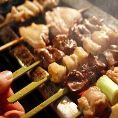 Charcoal-grilled yakitori was baked with high-end Bincho charcoal!
