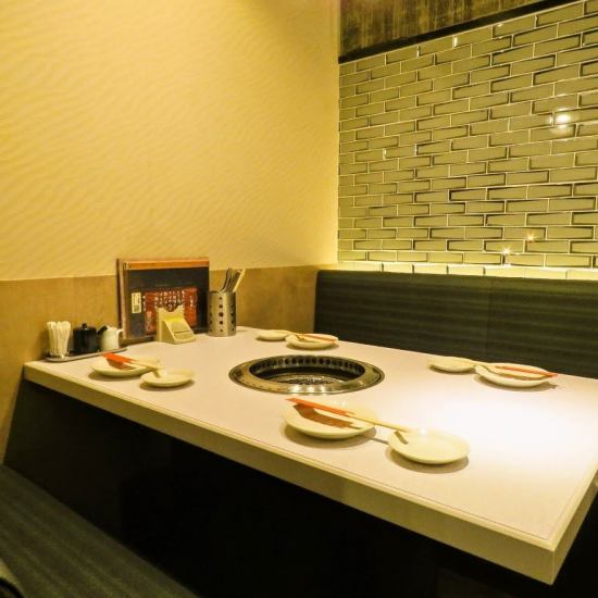 Enjoy A4 rank or higher Japanese black beef in a private room without worrying about your surroundings.