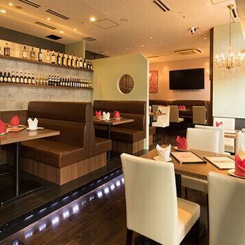 Our restaurant can be rented out exclusively! We can accommodate from 20 to a maximum of 50 people, but we can also rent out the entire restaurant for groups of less than 20 people. We also have a number of great value all-you-can-eat and all-you-can-drink courses available, perfect for event organizers.Please feel free to use our restaurant when dining with a large group. If you have any requests, please feel free to contact us.