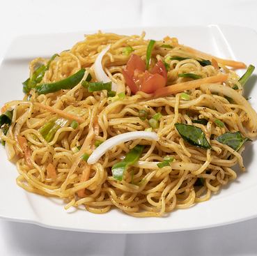 「マトンビリヤニ」や「ベジタブルヌードル」等、なかなか味わったことのない本場の味はいかがでしょうか？